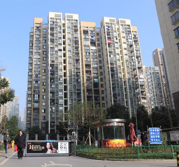 江门市擎宏科技实业有限公司获得吸音轻质蒸压加气混凝土墙板专利进步墙板拼接固定的快捷性